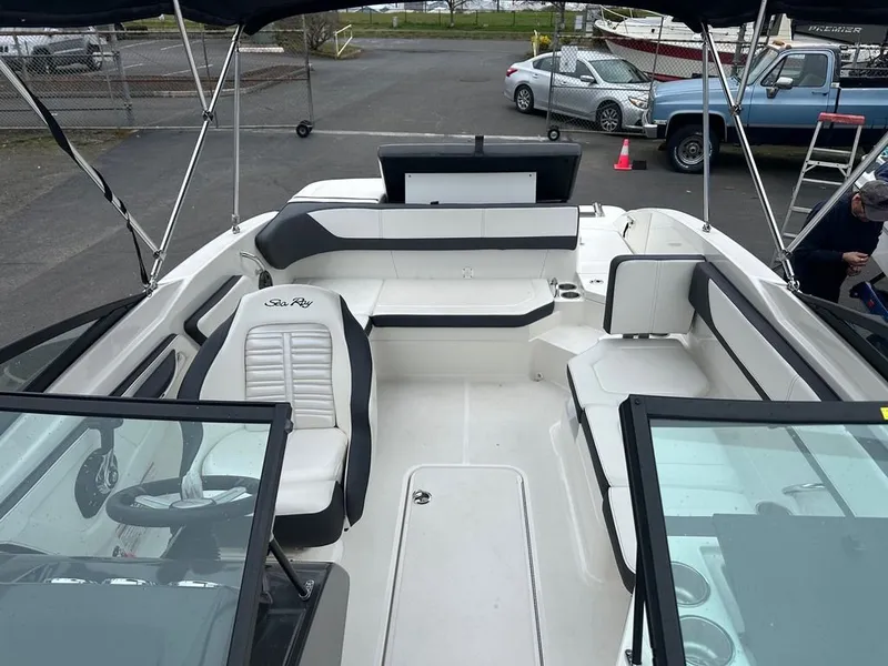 Slide: The Image of Sea Ray 21 SPX 2016 - 6