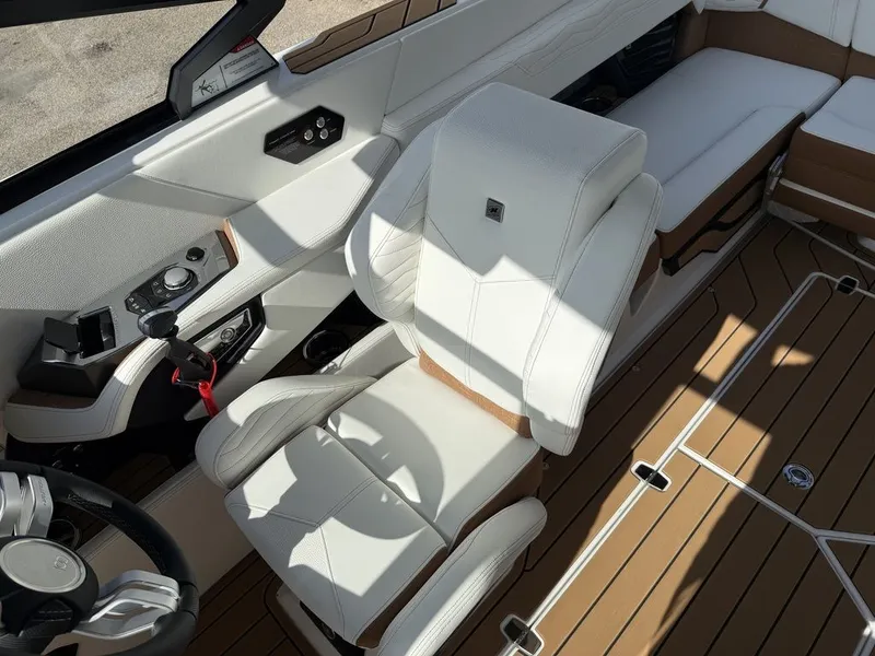 Slide: The Image of Nautique Super Air Nautique G23 2025 - 11