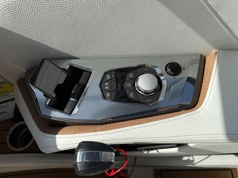 Slide: The Image of Nautique Super Air Nautique G23 2025 - 12