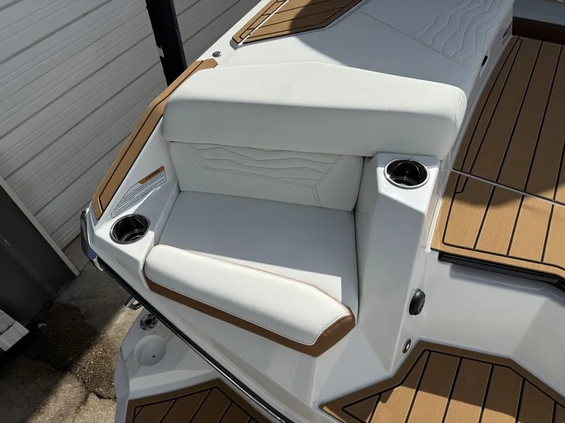 Slide: The Image of Nautique Super Air Nautique G23 2025 - 22