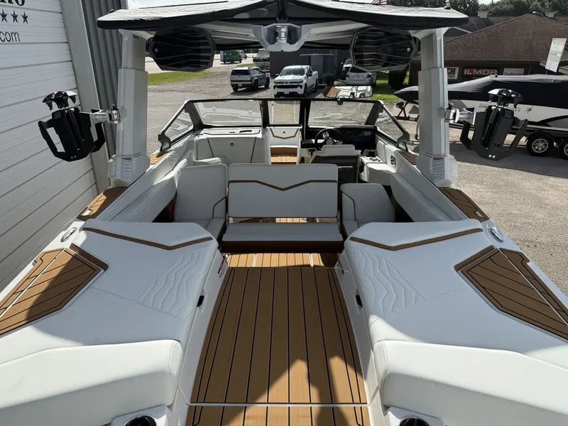 Slide: The Image of Nautique Super Air Nautique G23 2025 - 25