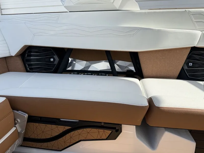 Slide: The Image of Nautique Super Air Nautique G23 2025 - 7