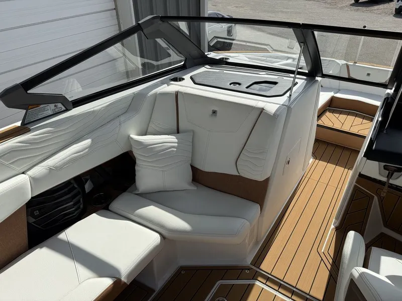 Slide: The Image of Nautique Super Air Nautique G23 2025 - 9