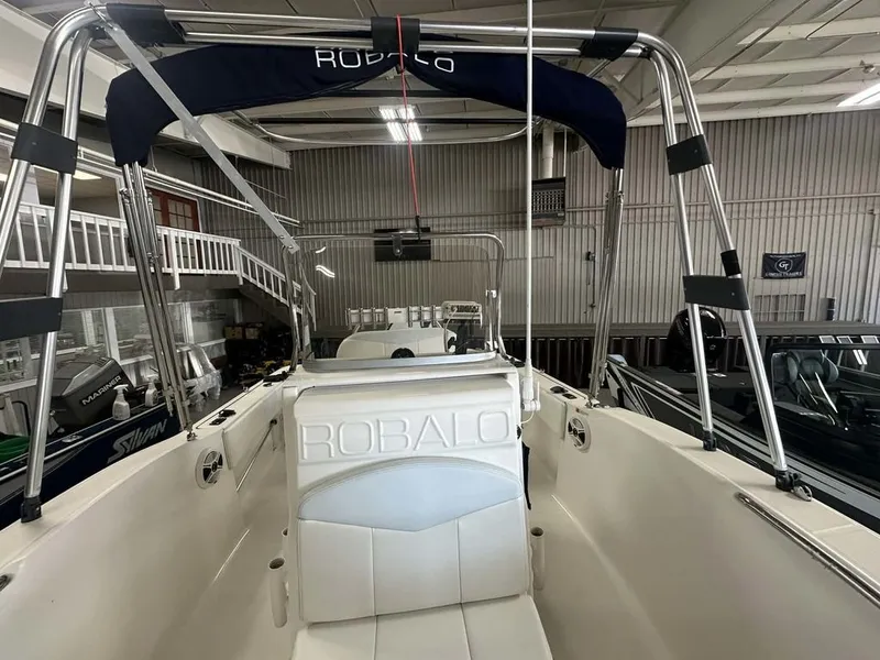 Slide: The Image of Robalo R180 Center Console 2019 - 7