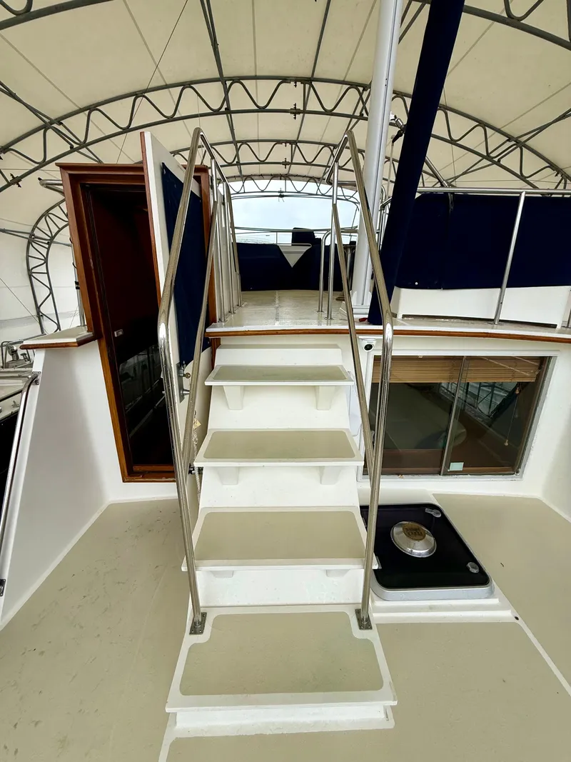 Slide: The Image of Grand Banks 49 Trawler 1994 - 100