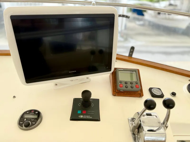 Slide: The Image of Grand Banks 49 Trawler 1994 - 113