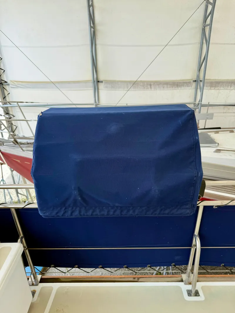 Slide: The Image of Grand Banks 49 Trawler 1994 - 19