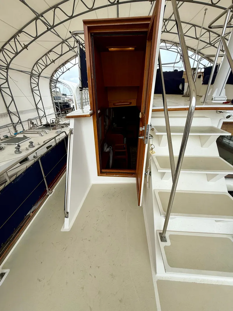 Slide: The Image of Grand Banks 49 Trawler 1994 - 21