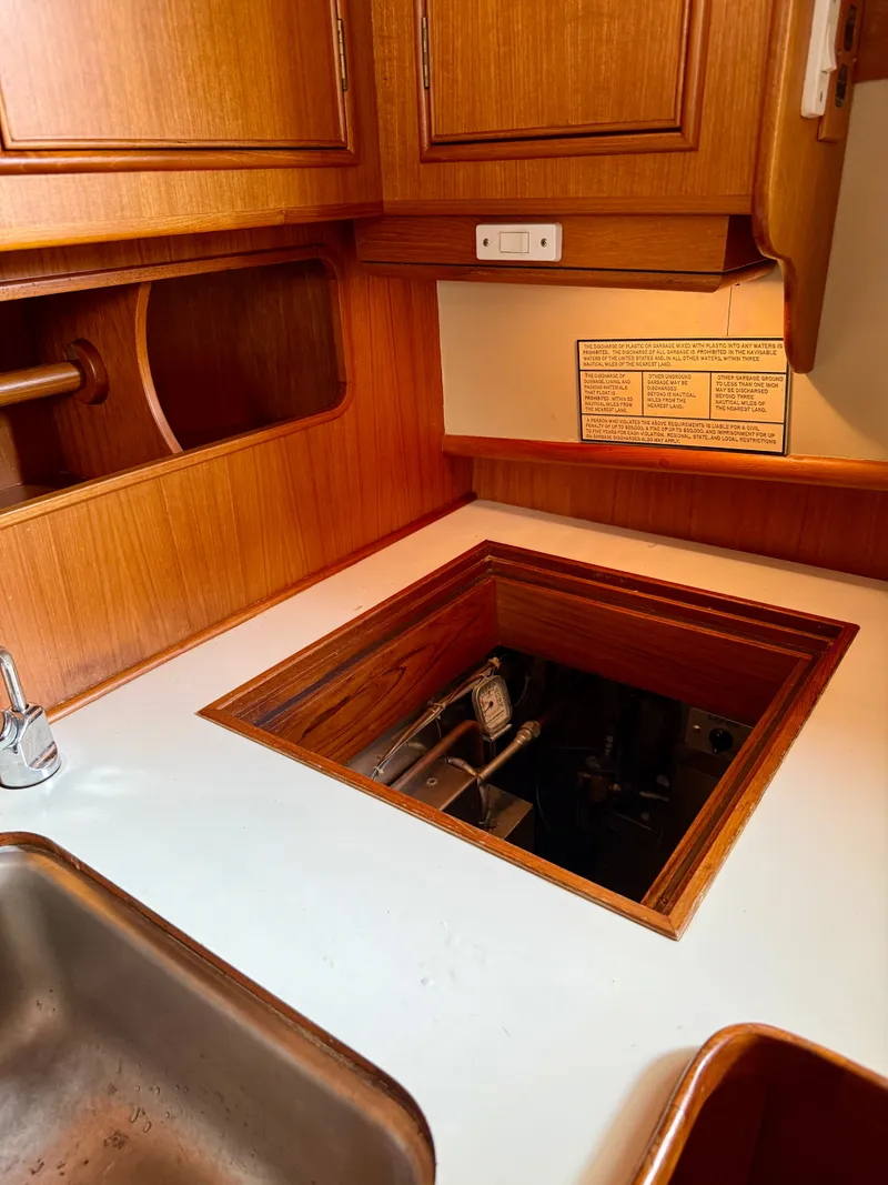 Slide: The Image of Grand Banks 49 Trawler 1994 - 58