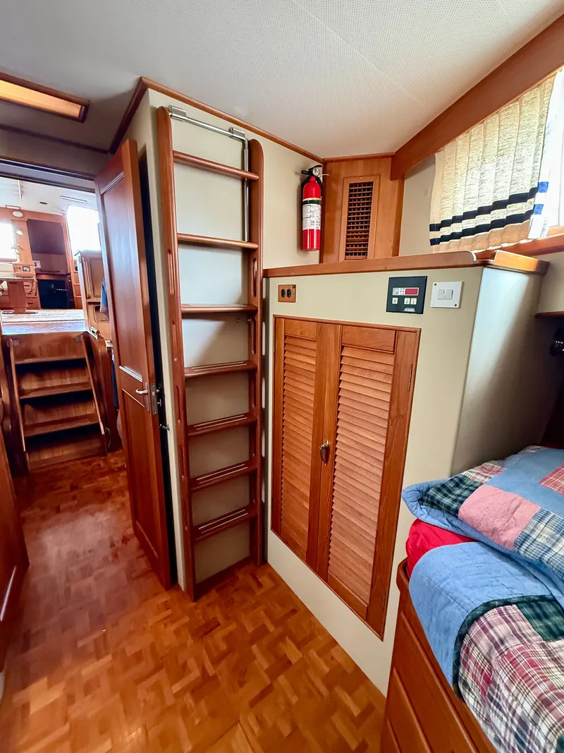 Slide: The Image of Grand Banks 49 Trawler 1994 - 73