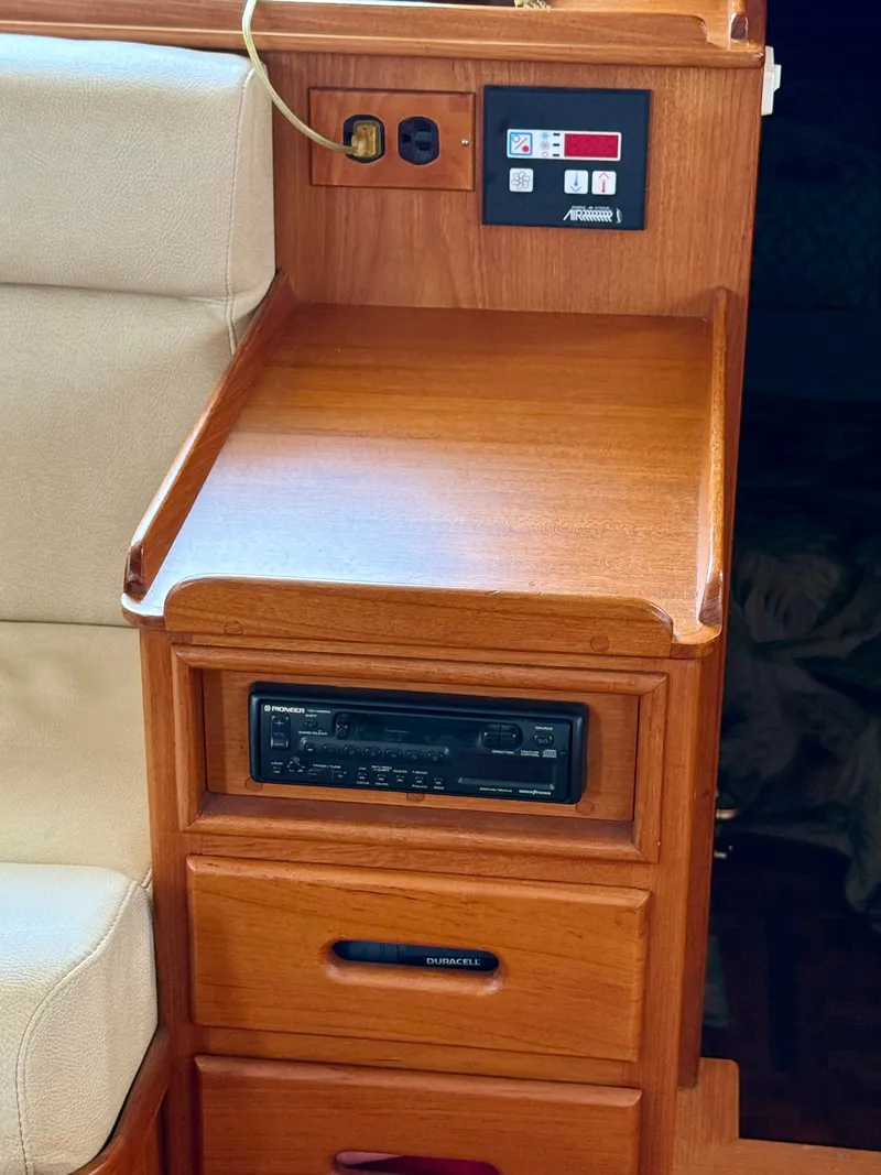 Slide: The Image of Grand Banks 49 Trawler 1994 - 77