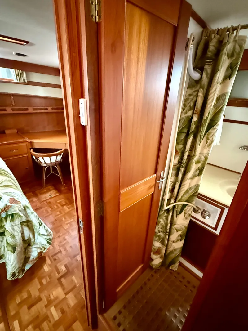 Slide: The Image of Grand Banks 49 Trawler 1994 - 79