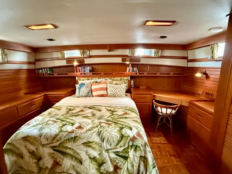 Slide: The Image of Grand Banks 49 Trawler 1994 - 84