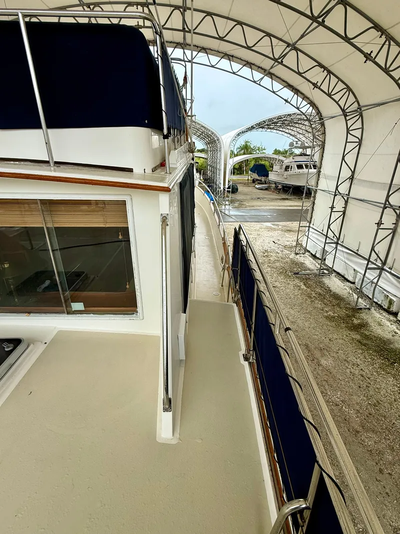 Slide: The Image of Grand Banks 49 Trawler 1994 - 9