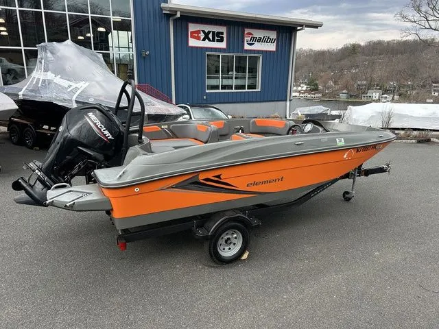 Slide: The Image of Bayliner Element E18 2020 - 13