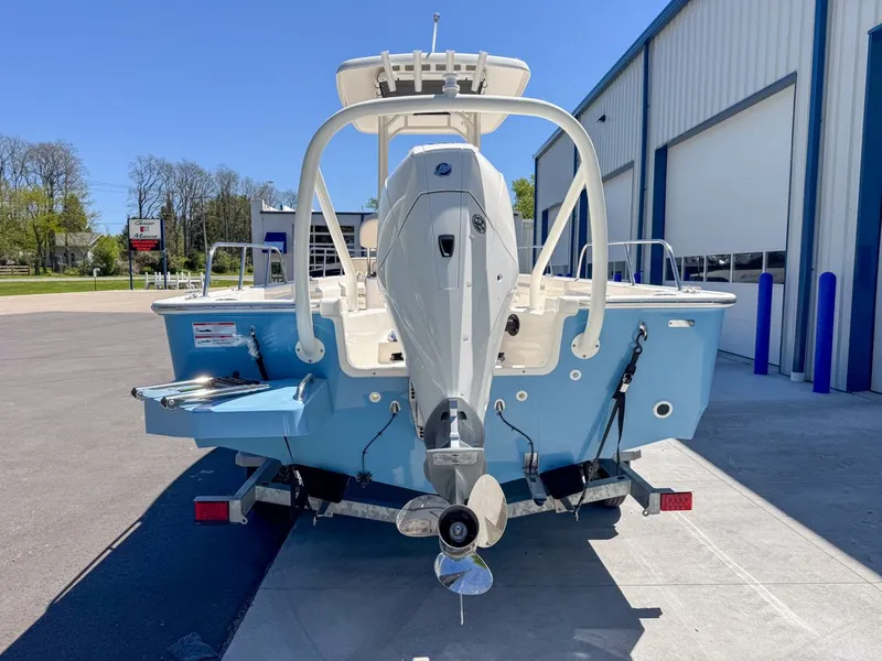 Slide: The Image of Boston Whaler 21MTK 2026 - 5