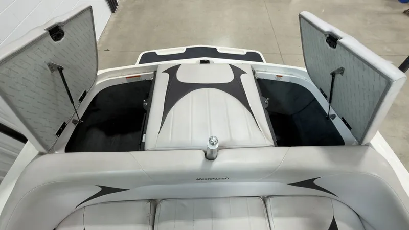 Slide: The Image of MasterCraft X-15 2008 - 5
