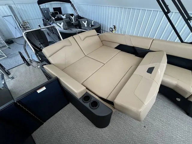 Slide: The Image of Luxurious Evotti 523CS 2026 boat with beige leather sofa. - 10