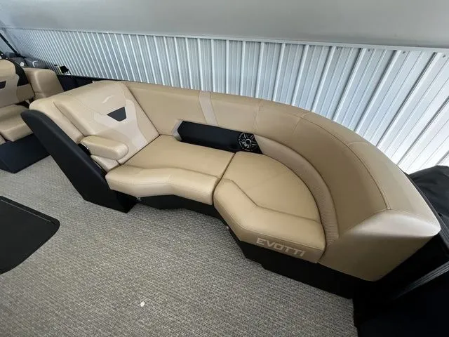 Slide: The Image of Luxurious Evotti 523CS boat seating, beige leather, modern design, year 2026. - 22