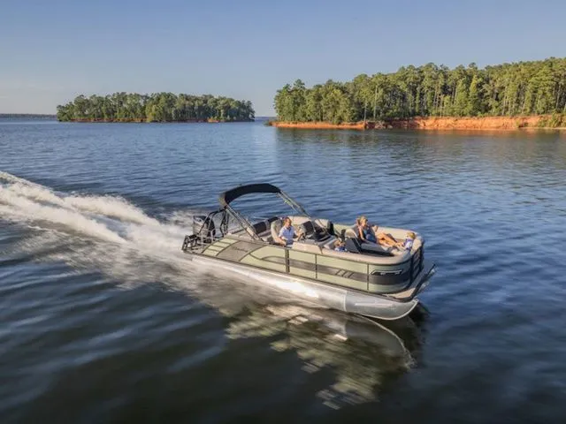 The Image of Bentley Pontoons Elite Swingback Bench 223 (XLP3) 2026 - 1