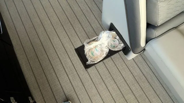 Slide: The Image of Bentley Pontoons Elite Swingback Bench 223 (XLP3) 2026 - 5