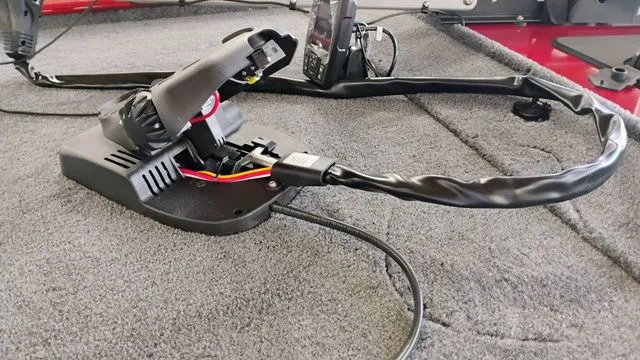 Slide: The Image of Tracker Bass Tracker Classic XL 2026 - 8