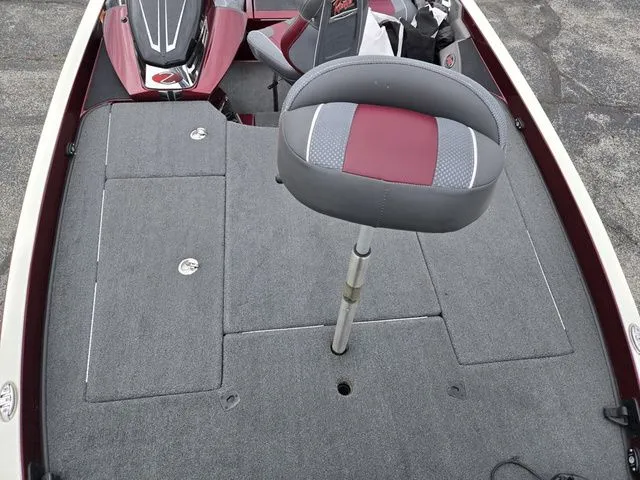 Slide: The Image of Ranger Z520 Comanche 2018 - 20