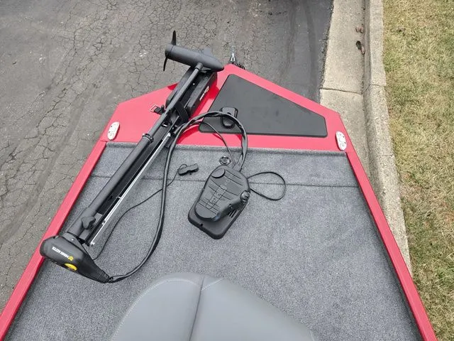 Slide: The Image of Tracker Bass Tracker Classic XL 2024 - 18