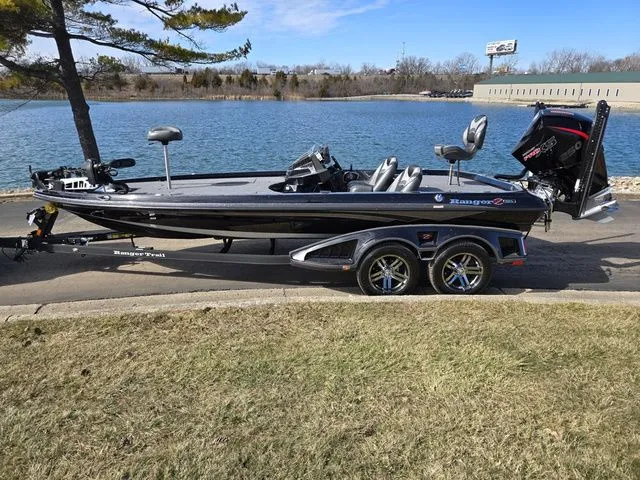 Slide: The Image of Ranger Z521L 2021 - 11