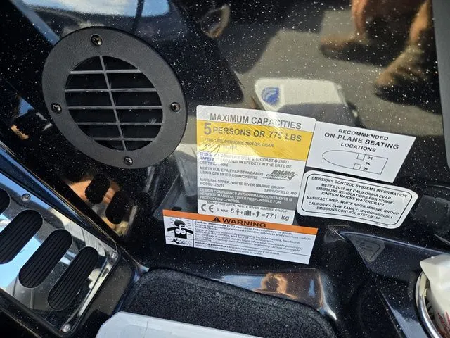 Slide: The Image of Ranger Z521L 2021 - 14