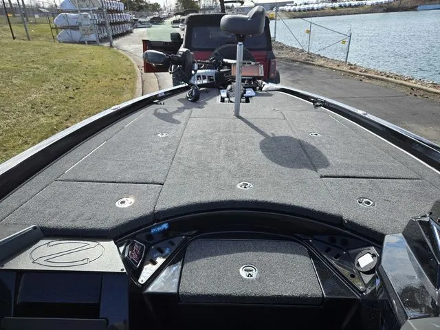 Slide: The Image of Ranger Z521L 2021 - 15