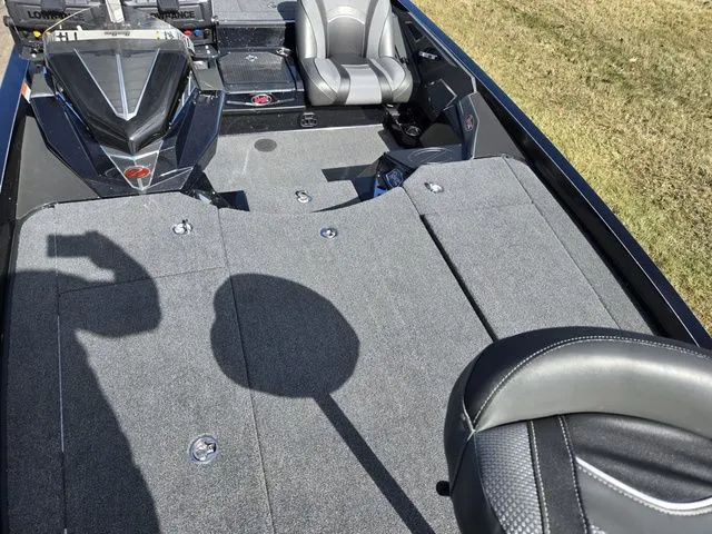 Slide: The Image of Ranger Z521L 2021 - 19