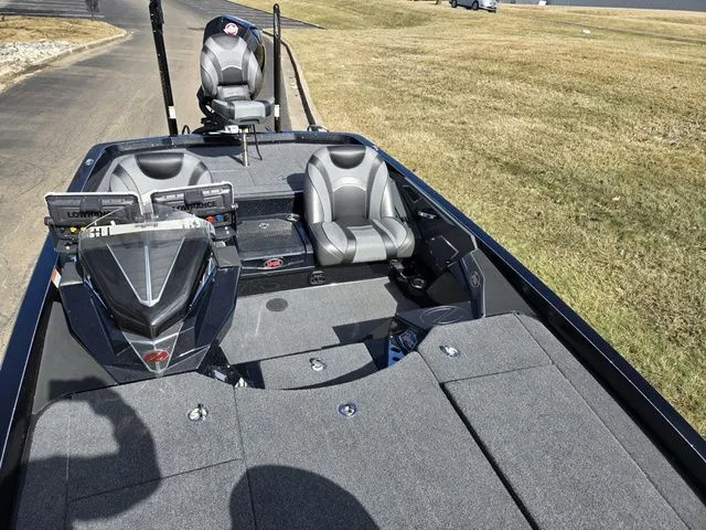 Slide: The Image of Ranger Z521L 2021 - 20