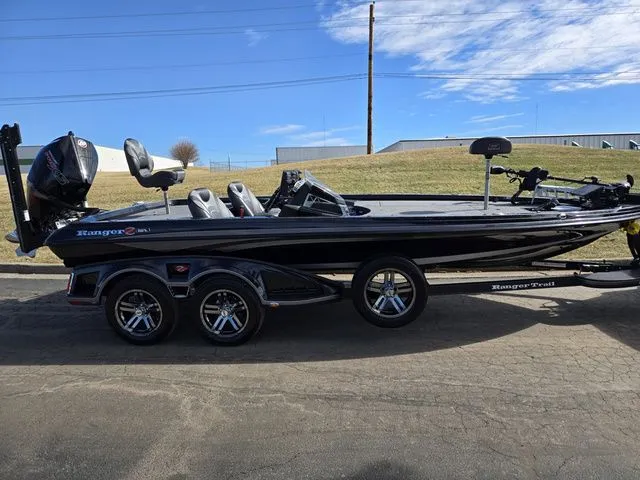 Slide: The Image of Ranger Z521L 2021 - 5