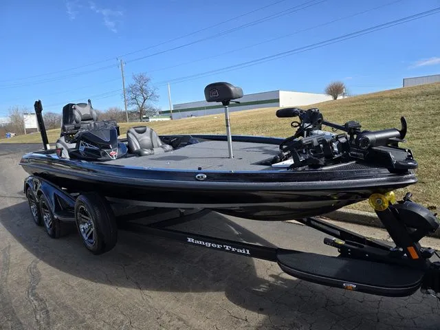 Slide: The Image of Ranger Z521L 2021 - 6