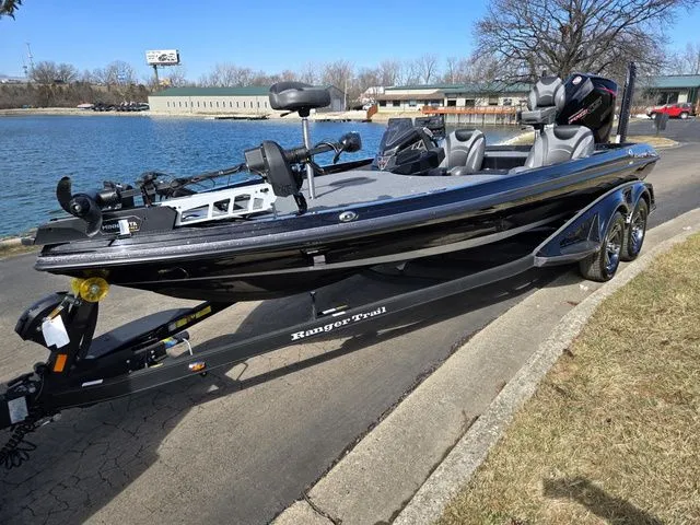 Slide: The Image of Ranger Z521L 2021 - 9