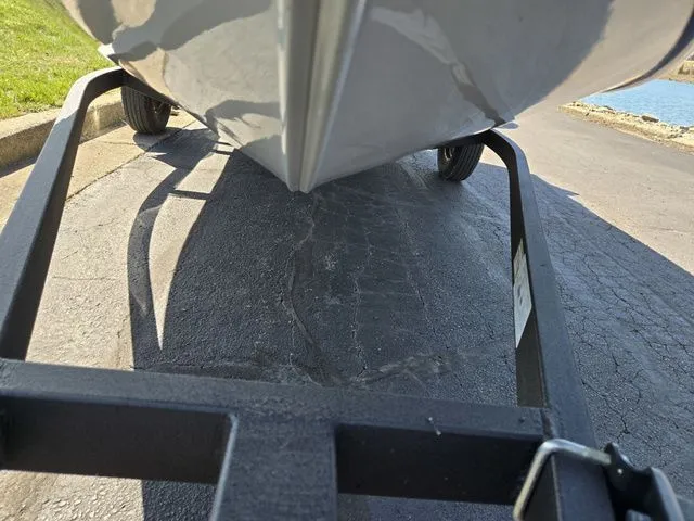 Slide: The Image of Tracker Pro Guide V-16 WT 2024 - 9