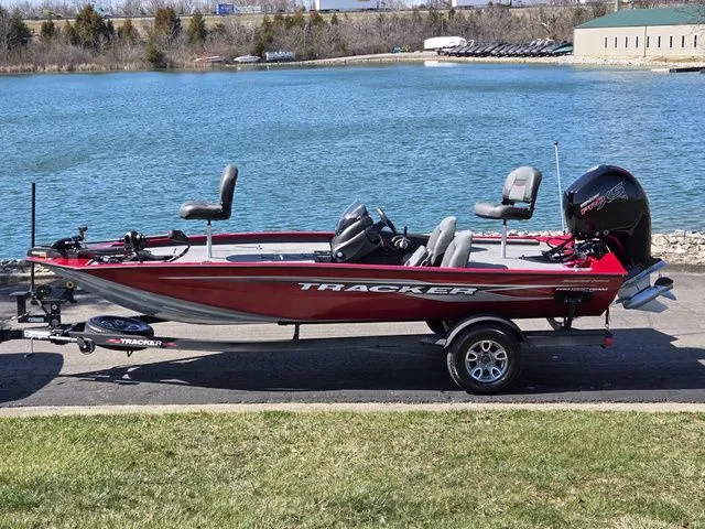 The Image of Tracker Pro Team 195 TXW Tournament Edition 2024 - undefined