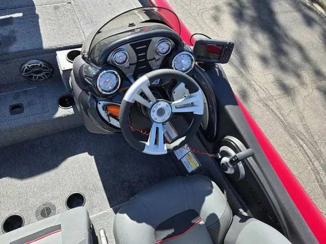 Slide: The Image of Tracker Pro Team 195 TXW Tournament Edition 2024 - 13