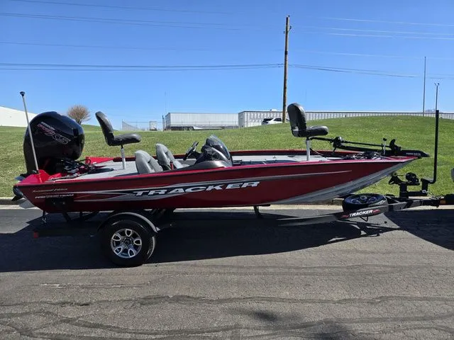 Slide: The Image of Tracker Pro Team 195 TXW Tournament Edition 2024 - 5