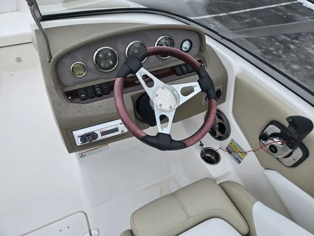 Slide: The Image of Regal 1900 ES Bowrider 2015 - 15