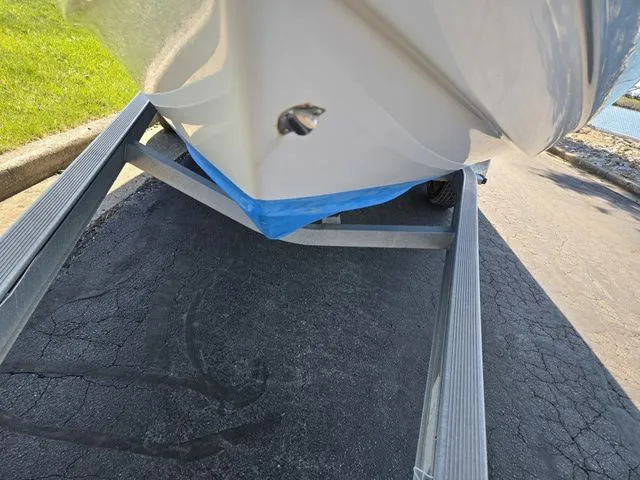 Slide: The Image of Tidewater 220 LXF 2016 - 8