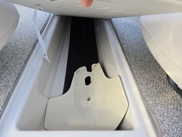 Slide: The Image of Glastron GT 185 2016 - 13