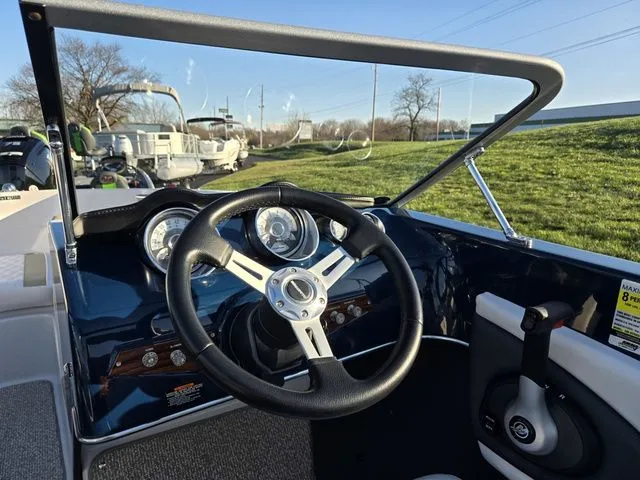 Slide: The Image of Glastron GT 185 2016 - 14