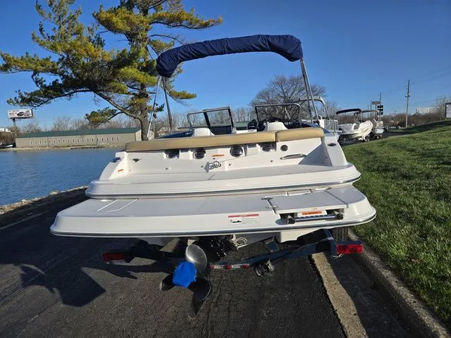 Slide: The Image of Glastron GT 185 2016 - 3