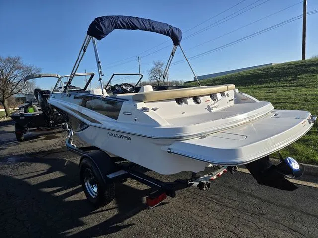 Slide: The Image of Glastron GT 185 2016 - 4