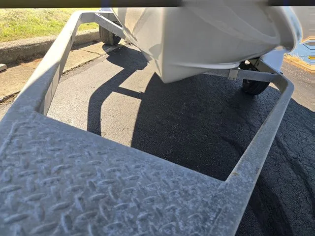 Slide: The Image of Bayliner 185 Bowrider 2015 - 8