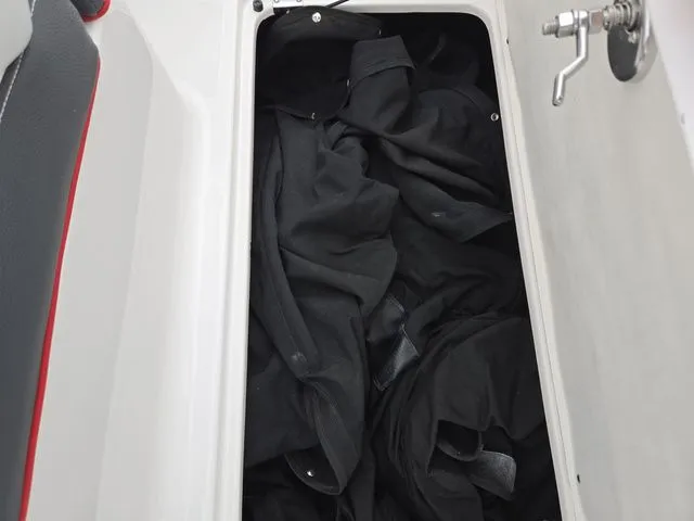 Slide: The Image of Regal 1900 ESX 2017 - 13