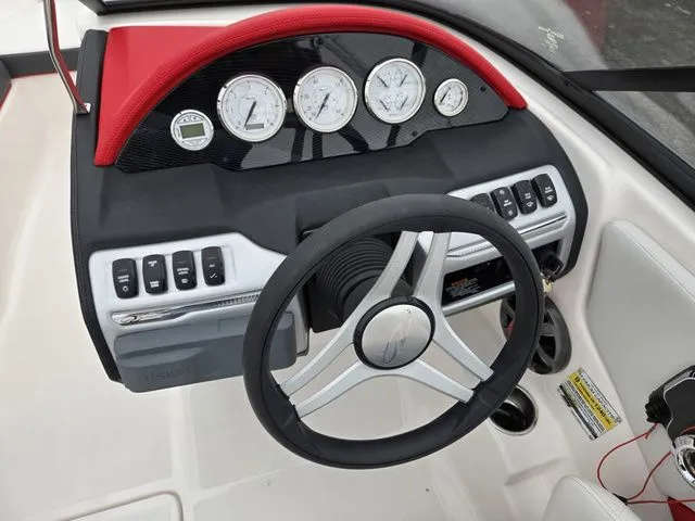 Slide: The Image of Regal 1900 ESX 2017 - 14