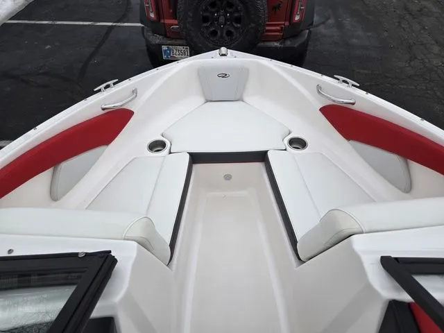 Slide: The Image of Regal 1900 ESX 2017 - 18